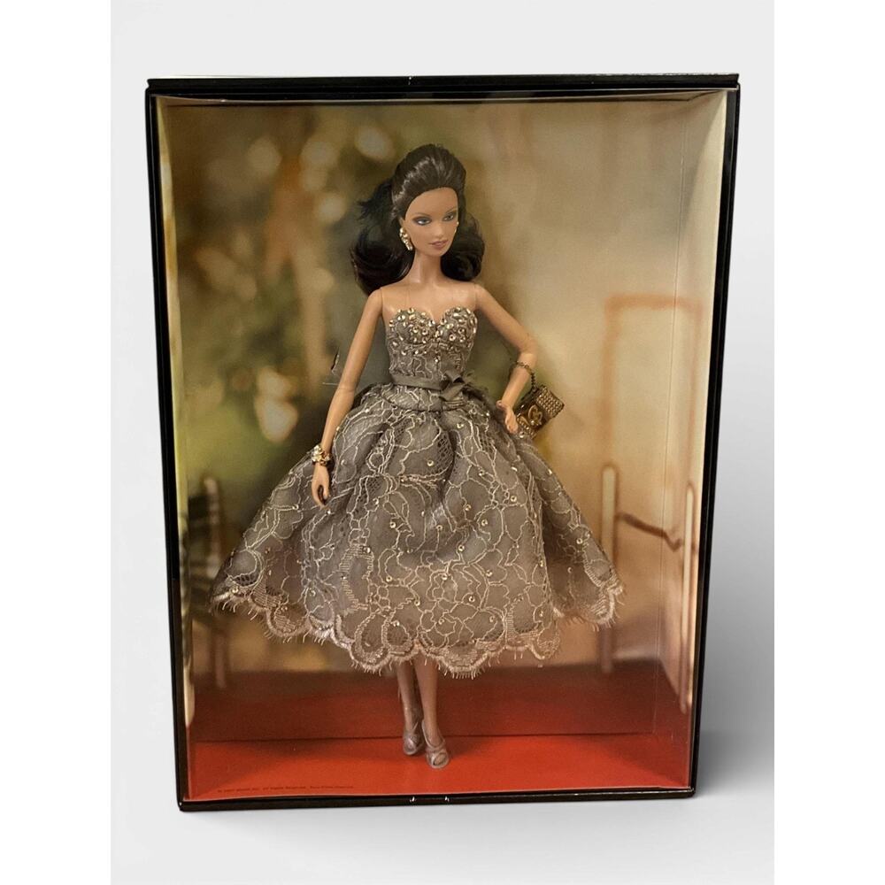 Judith Leiber Brunette Barbie Doll 2005 Platinium Label J3947 NRFB